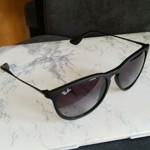 Ray Ban Erika sunglasses in Matte Black